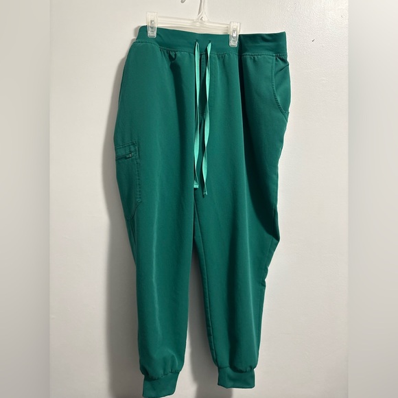 Figs Scrub Set - Picture 3 of 4